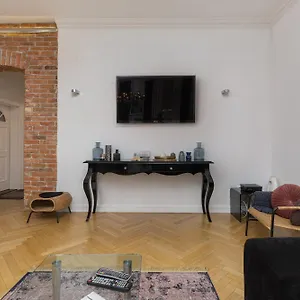  Apartament Stylish Parkowa In By Renters Polska